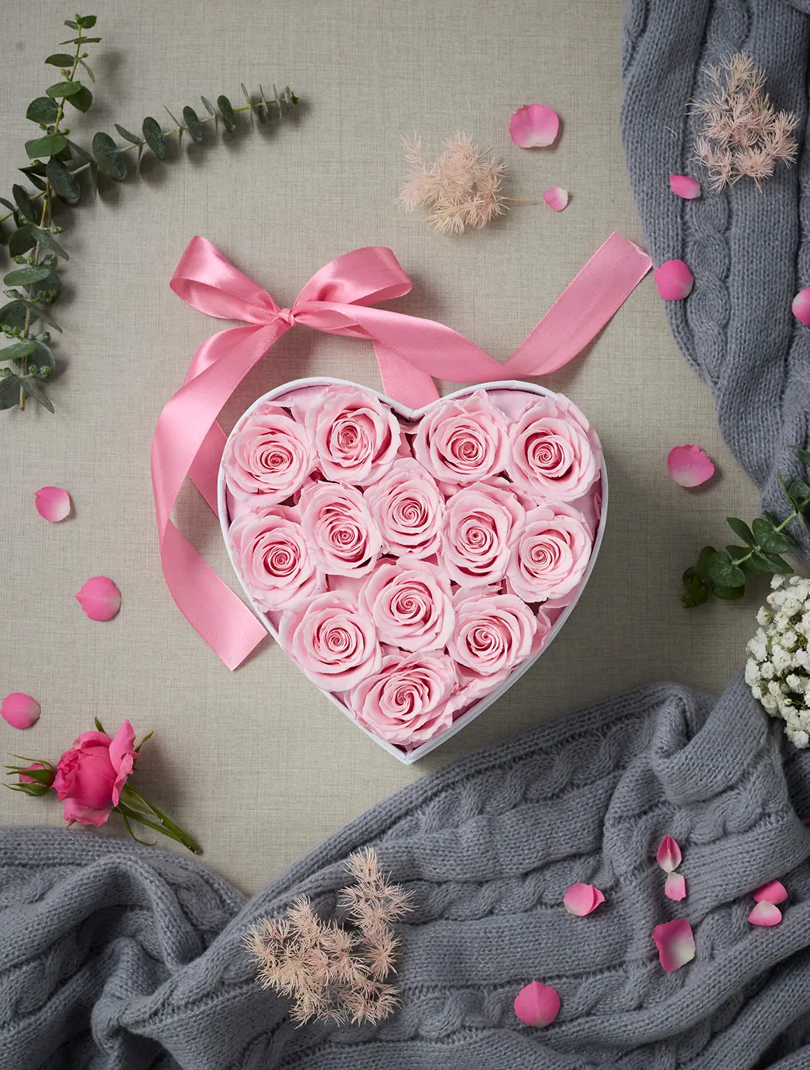 13 Preserved Pink Roses